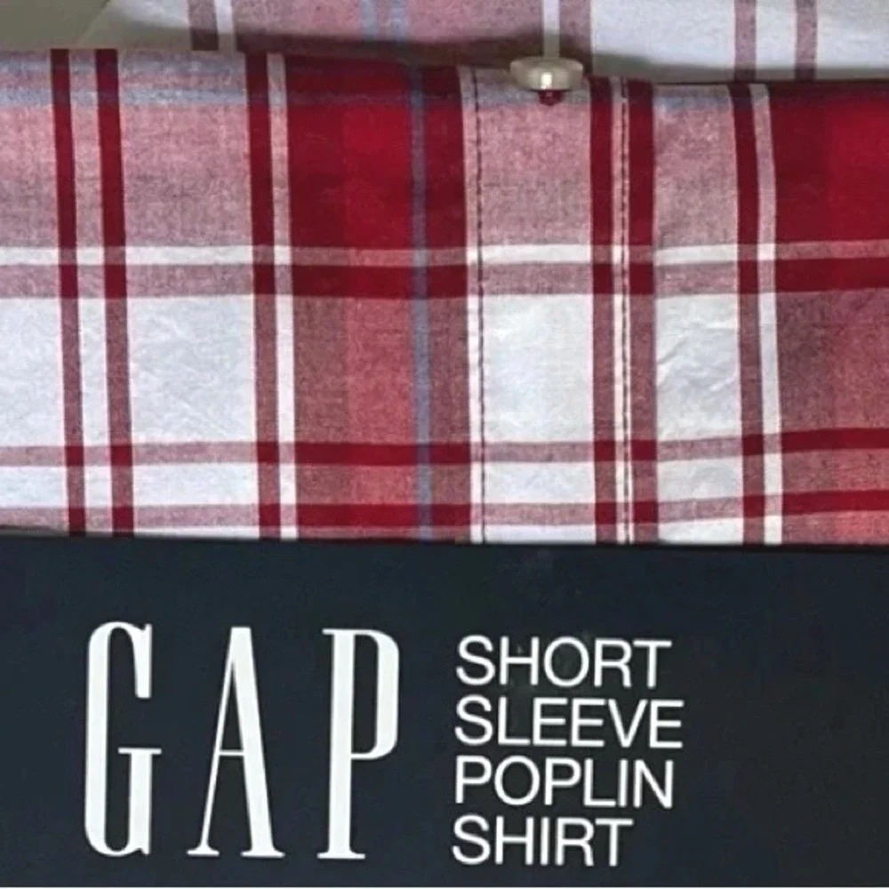 GAP Short Sleeve Poplin Plaid Button Down Shirt Relaxed Fit Mens Medium NWT